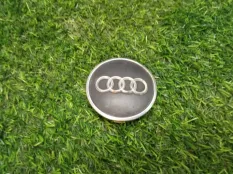 Заглушка колесного диска Audi Q7