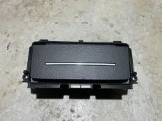 Задний прикуриватель Audi Q7