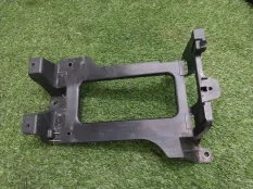 кронштейн усилителя Audi Q7