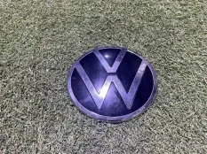 эмблема Volkswagen Polo