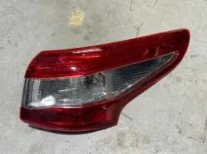 фонарь Nissan Qashqai