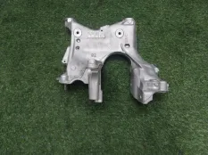 Кронштейн подрамника Audi A7