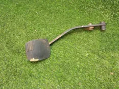 педаль тормоза Land Rover Discovery