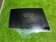 Стекло двери BMW 5 G30 LCI