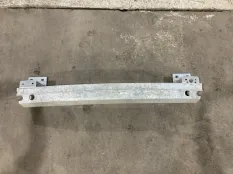 усилитель бампера BMW X6