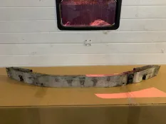 усилитель бампера Mercedes-Benz CLK 500