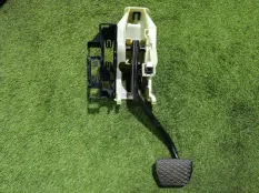 педаль тормоза BMW X5 M 50D