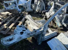 лонжерон Audi A7