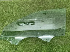 Стекло двери Audi Q5