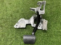 педаль тормоза Audi Q5