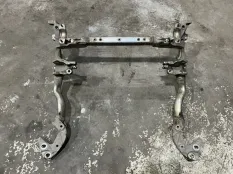 Подрамник Porsche Cayenne