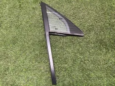 форточка двери Porsche Cayenne