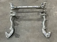 Подрамник Porsche Cayenne