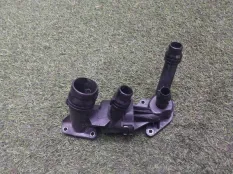 Корпус термостата BMW X7