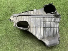 корпус воздушного фильтра Volkswagen Touareg