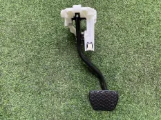 педаль тормоза BMW 3-Series