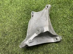 кронштейн двигателя Volkswagen Touareg