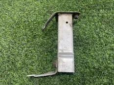 кронштейн усилителя Audi RS6 Performance