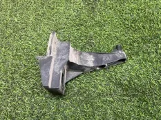 кронштейн радиатора Audi RS6 Performance