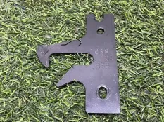 ответная часть замка капота Audi RS6 Performance
