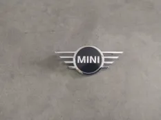 эмблема Mini Countryman