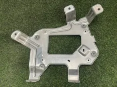 кронштейн усилителя Audi A7