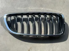 решетка радиатора BMW 4