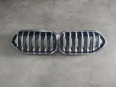 решетка радиатора BMW 2