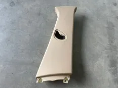 Обшивка стойки BMW 7