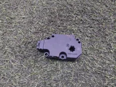 Моторчик заслонки печки Audi A8