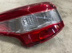 фонарь Nissan Qashqai