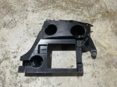 Кронштейн бампера Audi A6