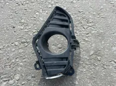 Накладка противотуманной фары Toyota RAV 4