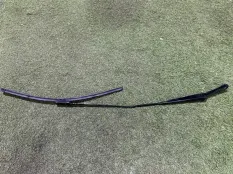 Поводок стеклоочистителя Audi RS7