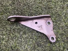 кронштейн двигателя Volkswagen Tiguan