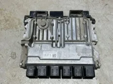 Блок управления двигателем BMW X5M