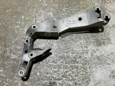 балка под КПП BMW X5M