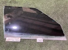 Стекло двери BMW 5