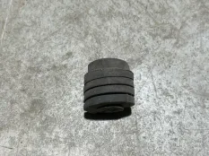 отбойник капота Audi A8