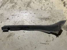 уплотнитель крыла BMW 3-Series