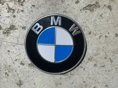 Эмблема на капот BMW 3-Series