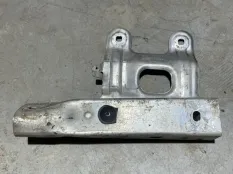 Кронштейн усилителя бампера BMW 3-Series