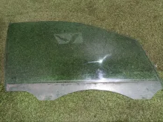 Стекло двери Volkswagen Touareg