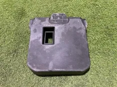 Крышка аккумулятора Ford Focus 3