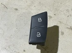 Кнопка центрального замка Audi A6