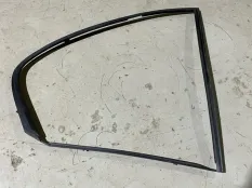 уплотнитель стекла BMW 7-Series