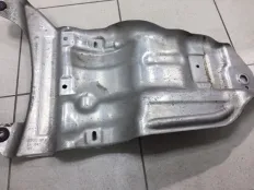 защита топливного бака Audi A6