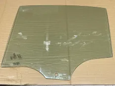 стекло BMW 3-Series