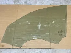 стекло BMW 3-Series