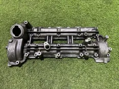 Клапанная крышка Mercedes ML